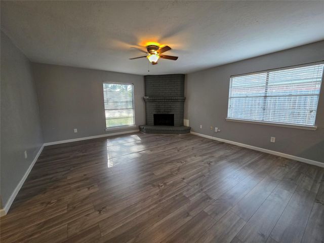 1015 Western Hills Drive, Katy, TX 77450