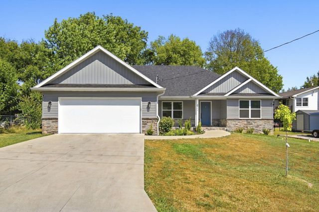 3141 E Iroquois Street, Springfield, MO 65804