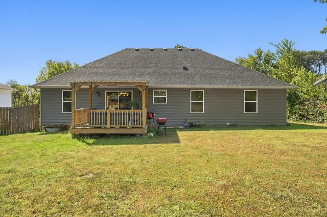 3141 E Iroquois Street, Springfield, MO 65804