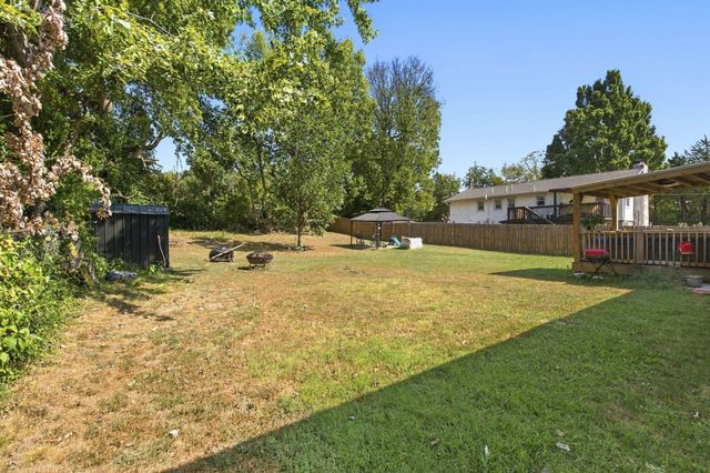 3141 E Iroquois Street, Springfield, MO 65804