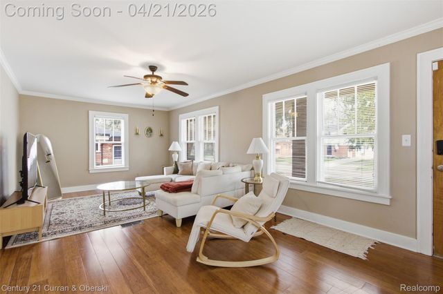 2517 MAPLEWOOD Avenue, Royal Oak, MI 48073