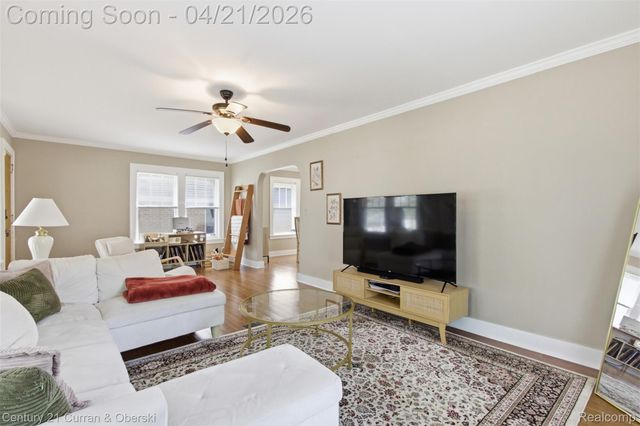 2517 MAPLEWOOD Avenue, Royal Oak, MI 48073