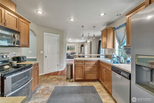18015 Mossywood Court SE, Yelm, WA 98597