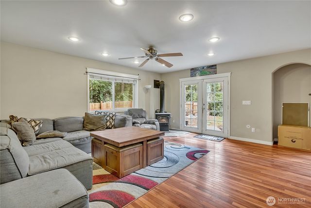18015 Mossywood Court SE, Yelm, WA 98597