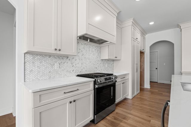 8533 S LAGOS DR, Columbia, MO 65201