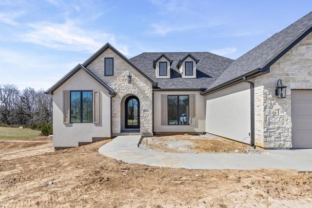 8533 S LAGOS DR, Columbia, MO 65201