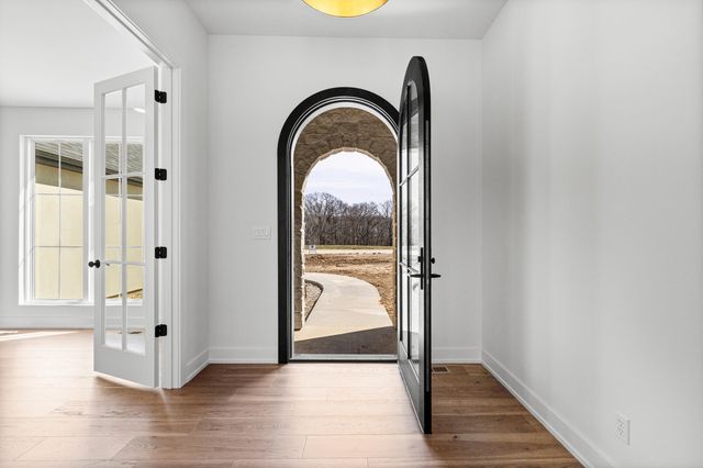 8533 S LAGOS DR, Columbia, MO 65201