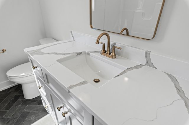 8533 S LAGOS DR, Columbia, MO 65201