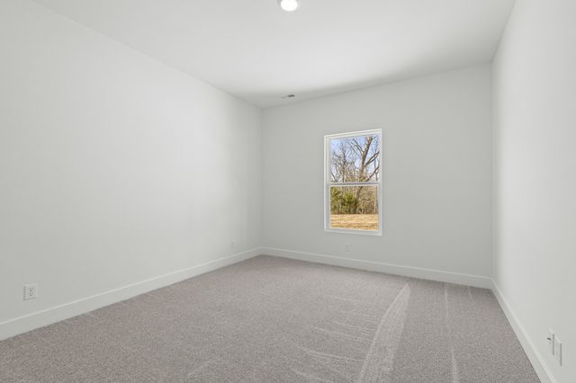 8533 S LAGOS DR, Columbia, MO 65201