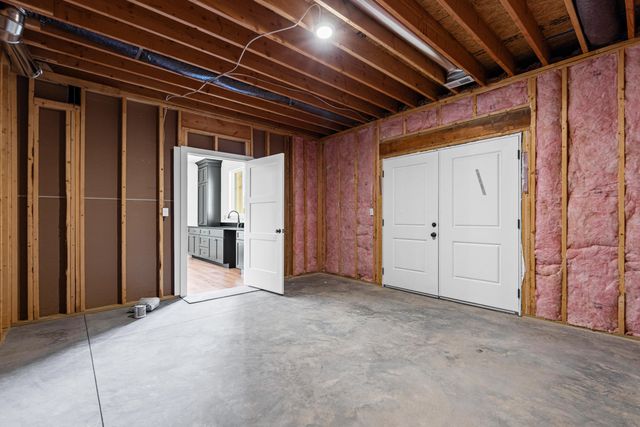 8533 S LAGOS DR, Columbia, MO 65201