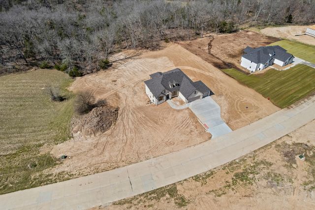 8533 S LAGOS DR, Columbia, MO 65201