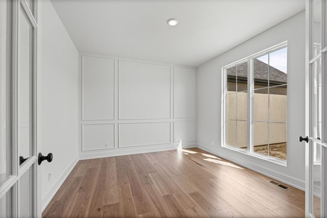 8533 S LAGOS DR, Columbia, MO 65201