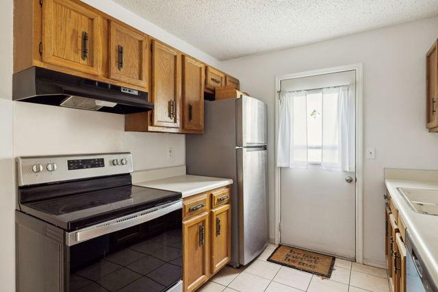 947 Coarsey Dr, Nashville, TN 37217