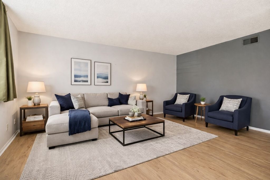 947 Coarsey Dr, Nashville, TN 37217