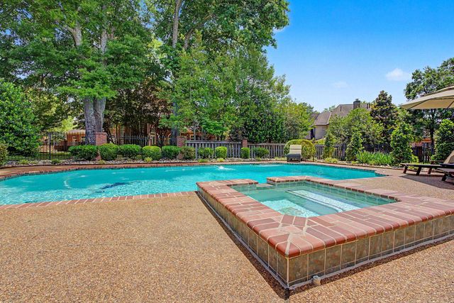 3318 CLUBHILL DR, Memphis, TN 38125