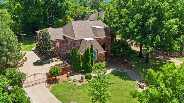 3318 CLUBHILL DR, Memphis, TN 38125