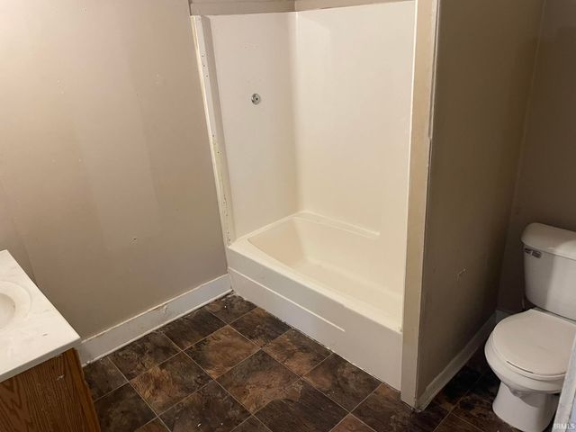 319 McKinnie Avenue, Fort Wayne, IN 46806