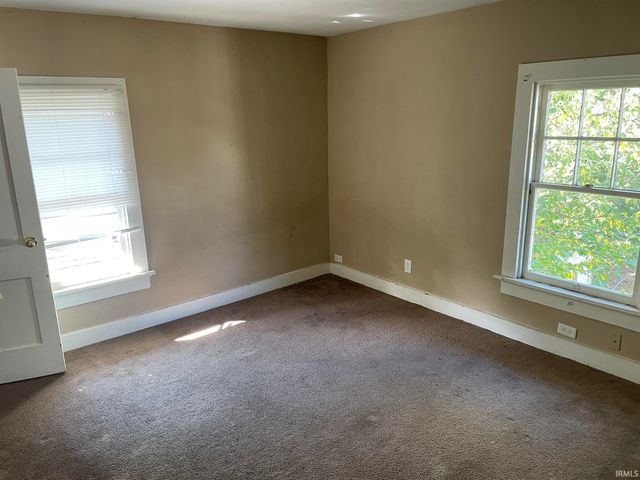 319 McKinnie Avenue, Fort Wayne, IN 46806