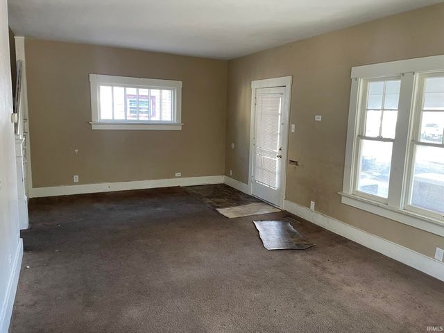 319 McKinnie Avenue, Fort Wayne, IN 46806