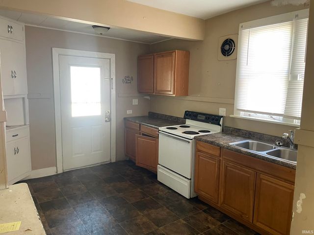 319 McKinnie Avenue, Fort Wayne, IN 46806