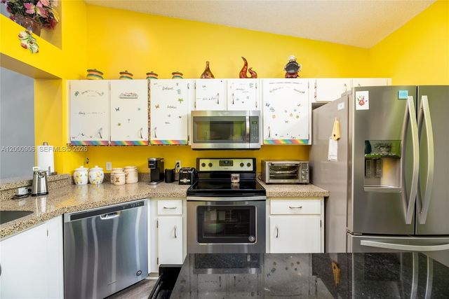 7535 Trent Dr 202, Tamarac, FL 33321