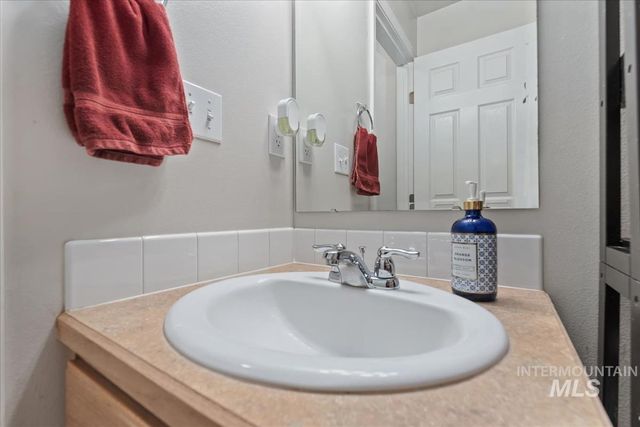 7579 W Middle Fork, Boise, ID 83709