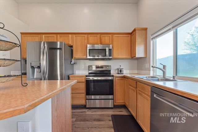 7579 W Middle Fork, Boise, ID 83709