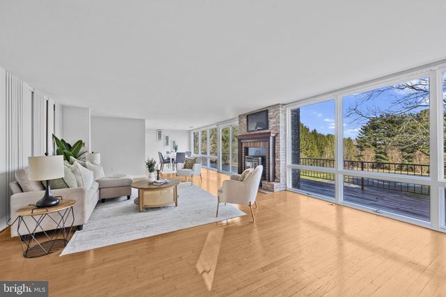 21315 RIDGE RD, Freeland, MD 21053