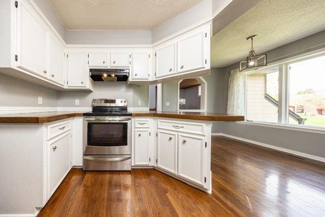 17373 Idlewood Way, Lakeville, MN 55044