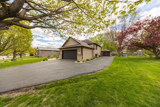 17373 Idlewood Way, Lakeville, MN 55044