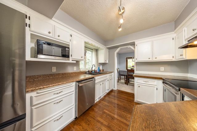 17373 Idlewood Way, Lakeville, MN 55044