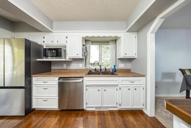 17373 Idlewood Way, Lakeville, MN 55044