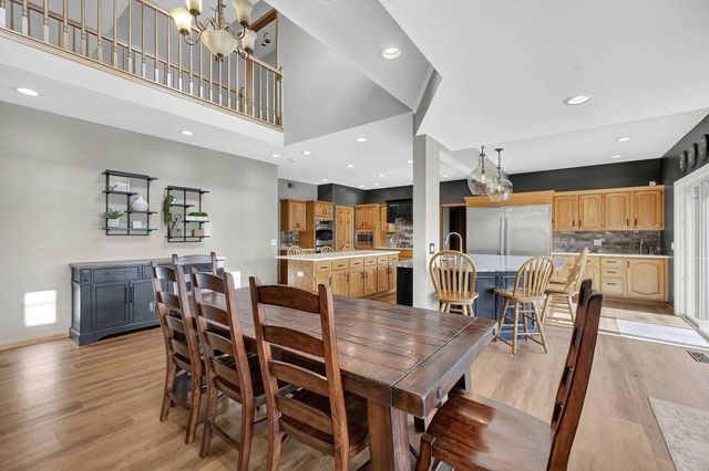 2919 E 44th Court, Davenport, IA 52807