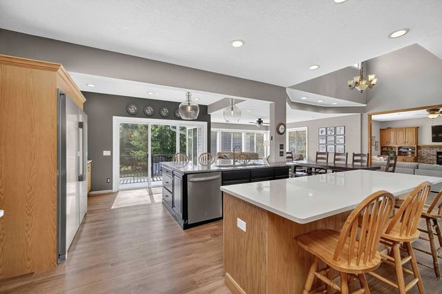 2919 E 44th Court, Davenport, IA 52807