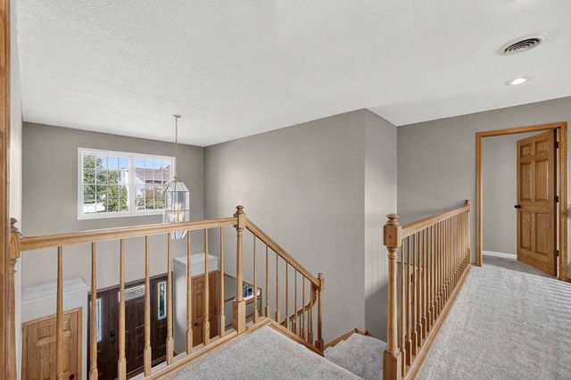 2919 E 44th Court, Davenport, IA 52807