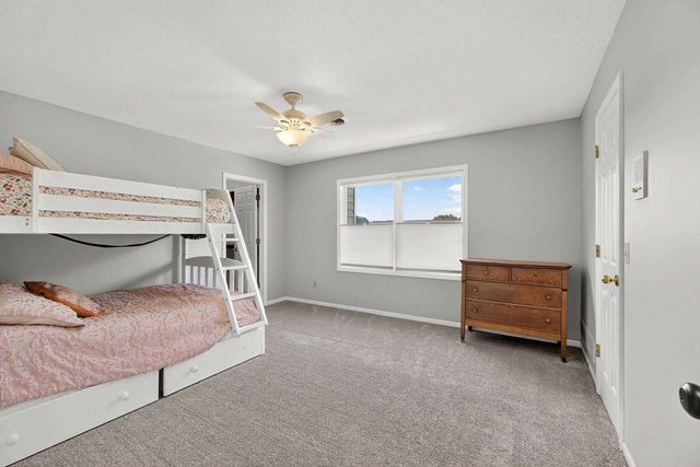 2919 E 44th Court, Davenport, IA 52807