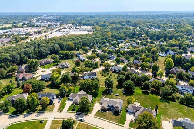 2919 E 44th Court, Davenport, IA 52807