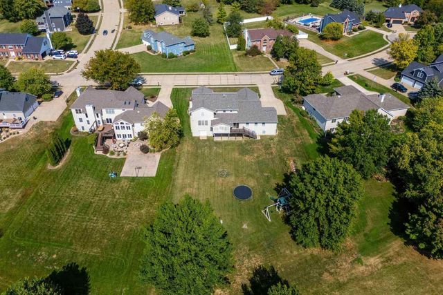 2919 E 44th Court, Davenport, IA 52807