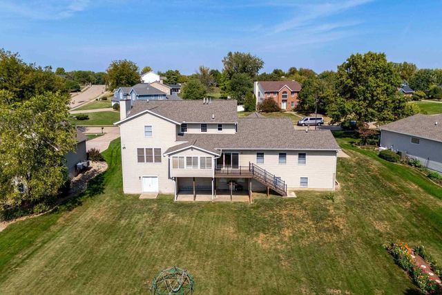 2919 E 44th Court, Davenport, IA 52807