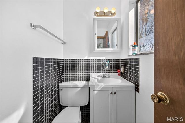 12 Ozark Lane, Arnold, MO 63010