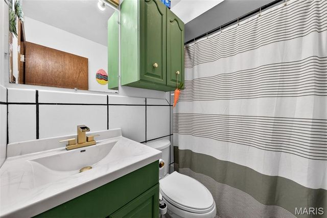 12 Ozark Lane, Arnold, MO 63010