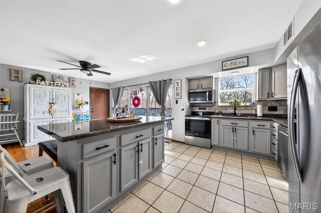 12 Ozark Lane, Arnold, MO 63010