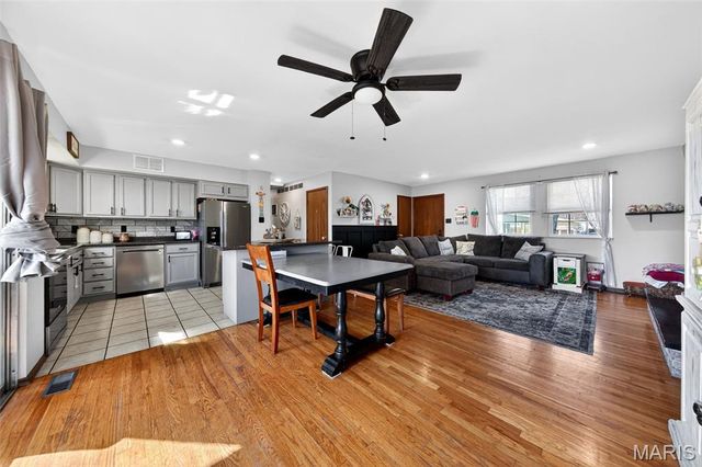 12 Ozark Lane, Arnold, MO 63010