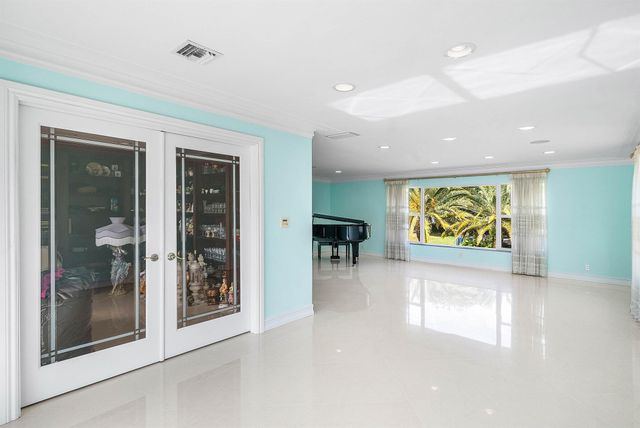 2872 NE 29th Street, Fort Lauderdale, FL 33306