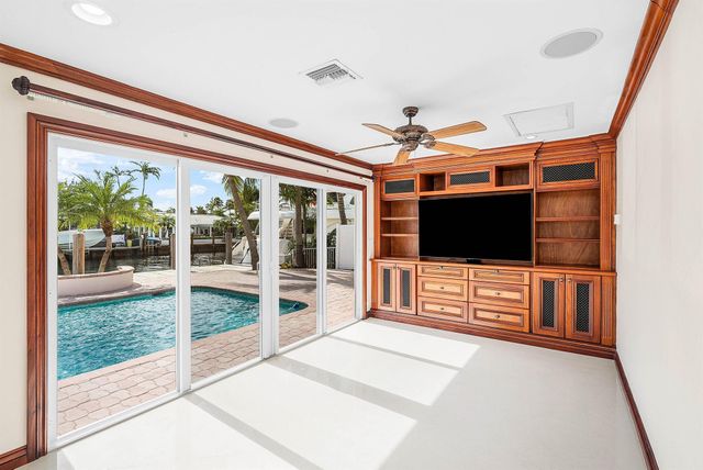 2872 NE 29th Street, Fort Lauderdale, FL 33306