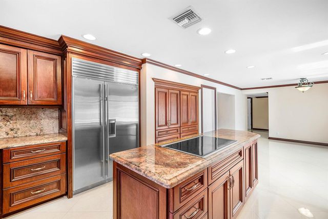 2872 NE 29th Street, Fort Lauderdale, FL 33306