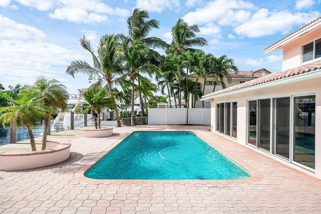 2872 NE 29th Street, Fort Lauderdale, FL 33306