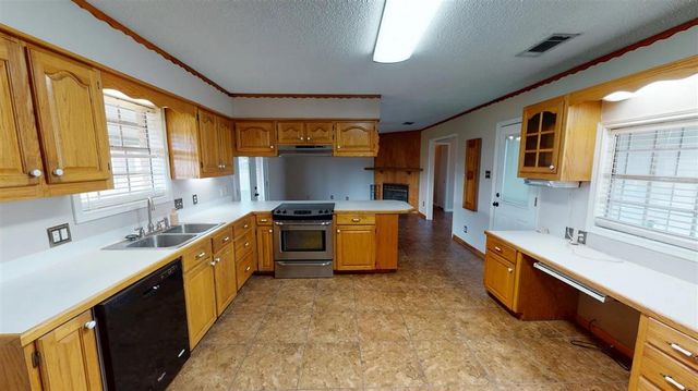 2536 Mary Ann Drive, Sulphur, LA 70663