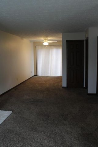 390-404 Edinburgh Road, Dublin, OH 43017