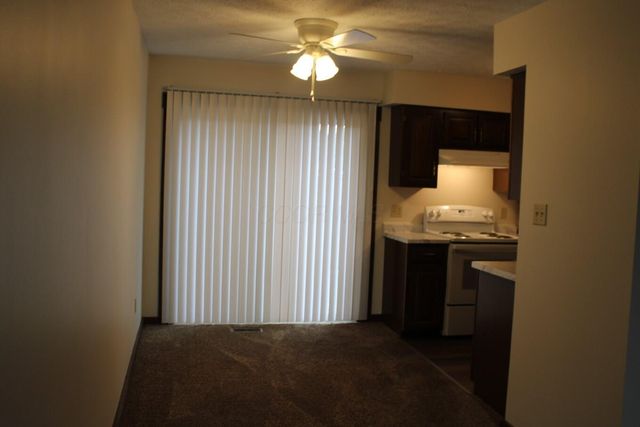 390-404 Edinburgh Road, Dublin, OH 43017